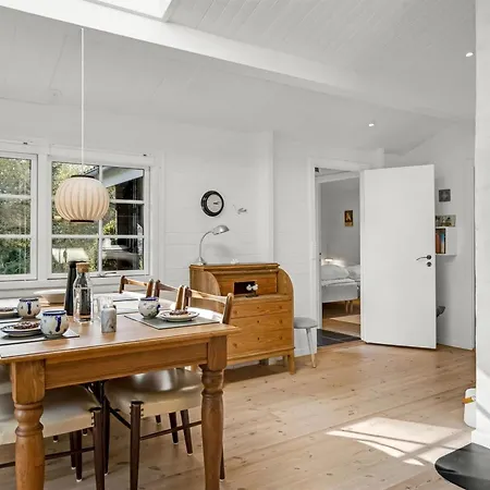 Evi - 500m From The Sea By Interhome *